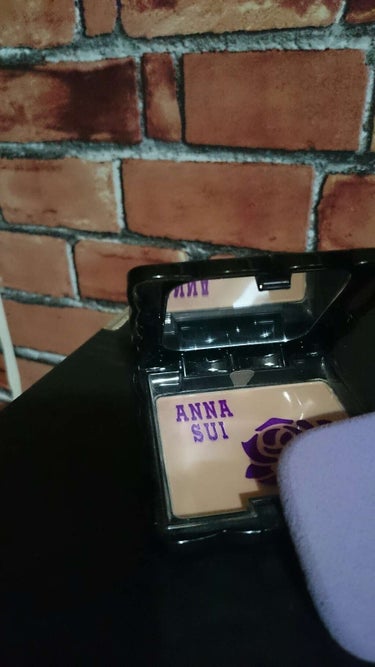 ANNA SUI パウダー ファンデーションのクチコミ「💎ANNA SUI パウダーファンデーション💎
これは、完全にパケ買い❗
ANNA SUIのﾌ.....」（3枚目）