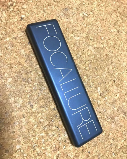 FOCALLURE 10色 アイシャドウパレットのクチコミ「商品名がはっきり分からない…
でもqoo10で購入しました!!
マットな色とすこしラメがはい.....」(1枚目)