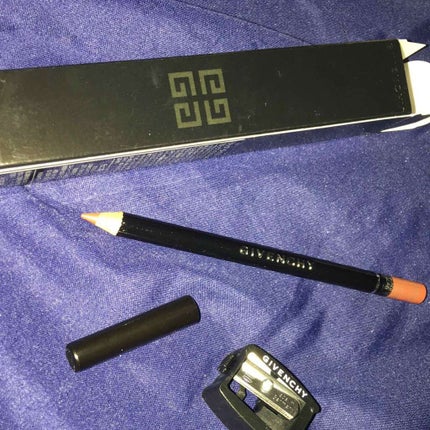 GIVENCHY リップ・ライナーのクチコミ「ジバンシイ リップ・ライナー です。
09 MOKA RENVERSANTです。
本日ジバン.....」(1枚目)