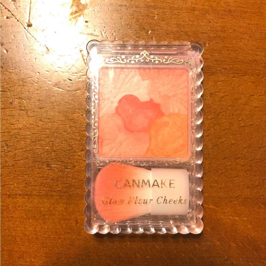 グロウフルールチークス/キャンメイク/パウダーチークを使ったクチコミ（1枚目）