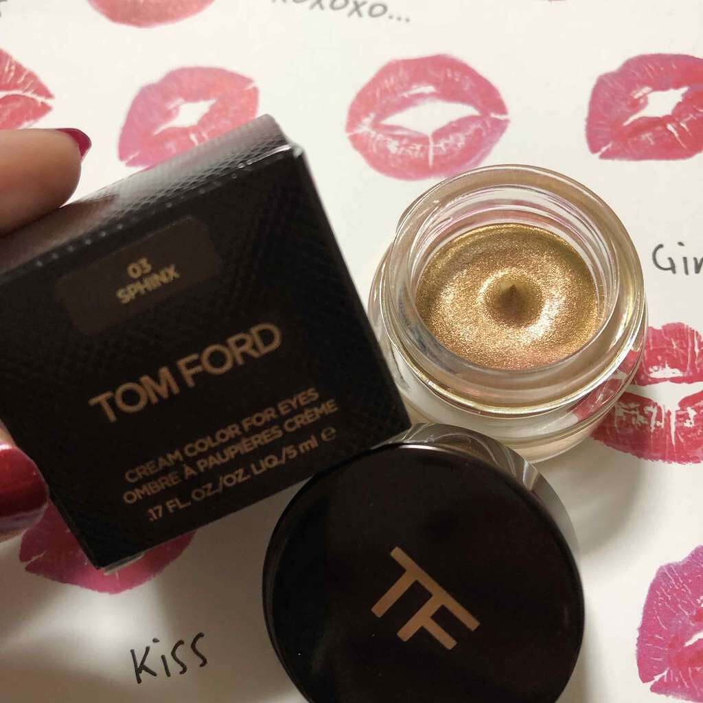 みったん on LIPS 「一見ゴールドなんだけど、塗ってみるとピンク?オレンジ?ゴールド..」(1枚目)