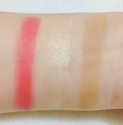 シークレットカラーアイズ/キャンメイク/アイシャドウパレットを使ったクチコミ(3枚目)