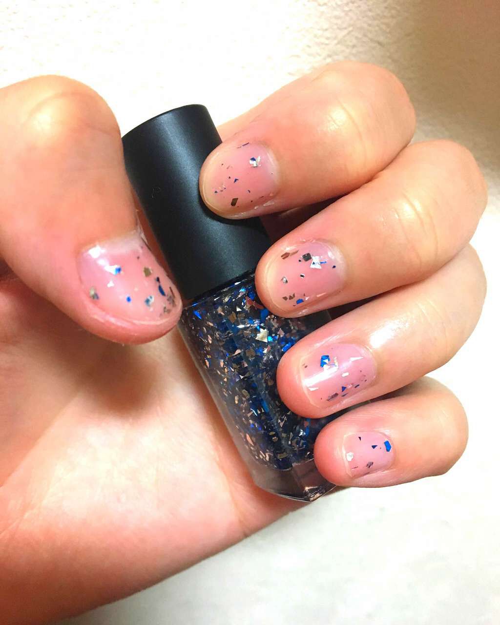 ネイルホリック パーティーフレーク/ネイルホリック/マニキュアを使ったクチコミ（1枚目）