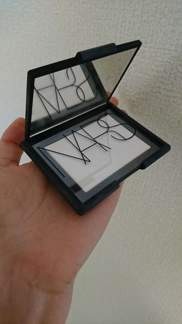 ライトリフレクティングセッティングパウダー　プレスト　N/NARS/プレストパウダーを使ったクチコミ（1枚目）