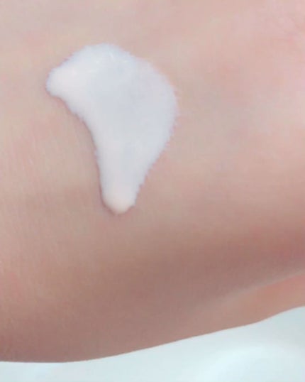 皮脂テカリ防止下地/CEZANNE/化粧下地を使ったクチコミ(4枚目)