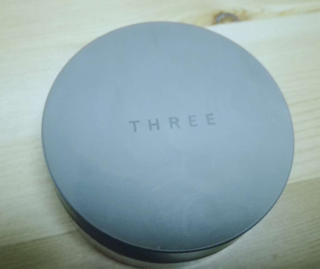 アルティメイトダイアフェネス ルースパウダー/THREE/ルースパウダーを使ったクチコミ(1枚目)