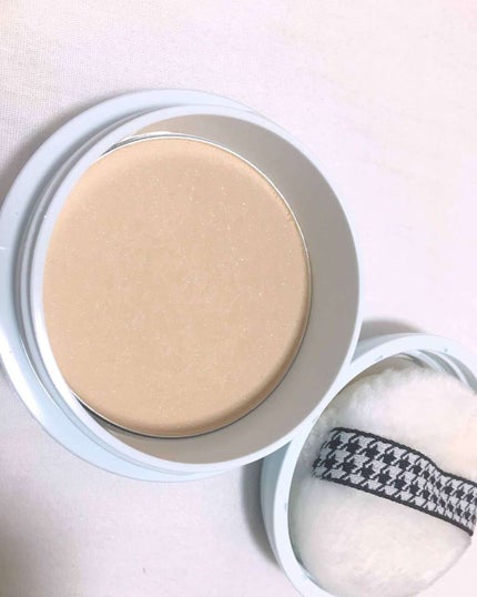 フェイスパウダー ハイカバー 白肌オークル/クリアラスト/プレストパウダーを使ったクチコミ(2枚目)