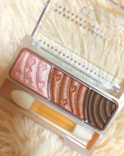 トーンアップアイシャドウ/CEZANNE/アイシャドウパレットを使ったクチコミ(2枚目)