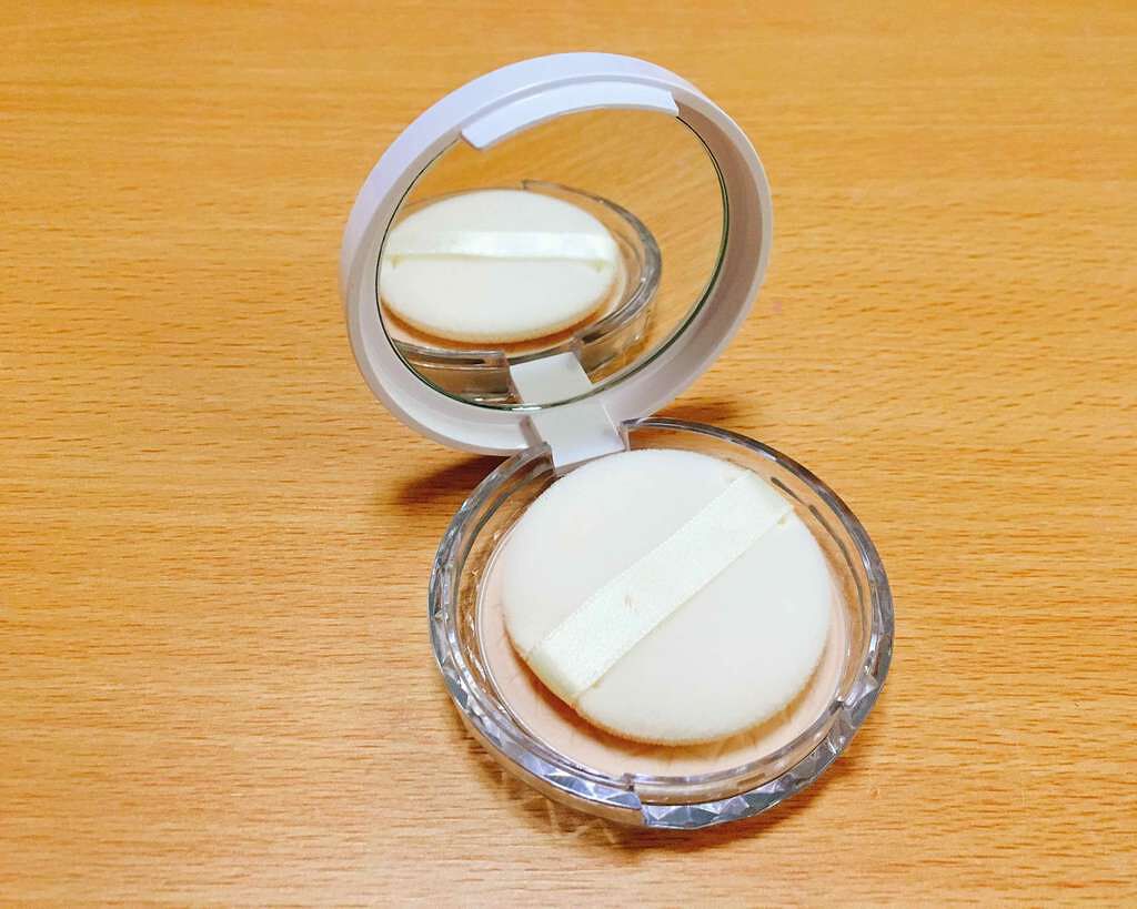 UVクリアフェイスパウダー/CEZANNE/プレストパウダーを使ったクチコミ(3枚目)