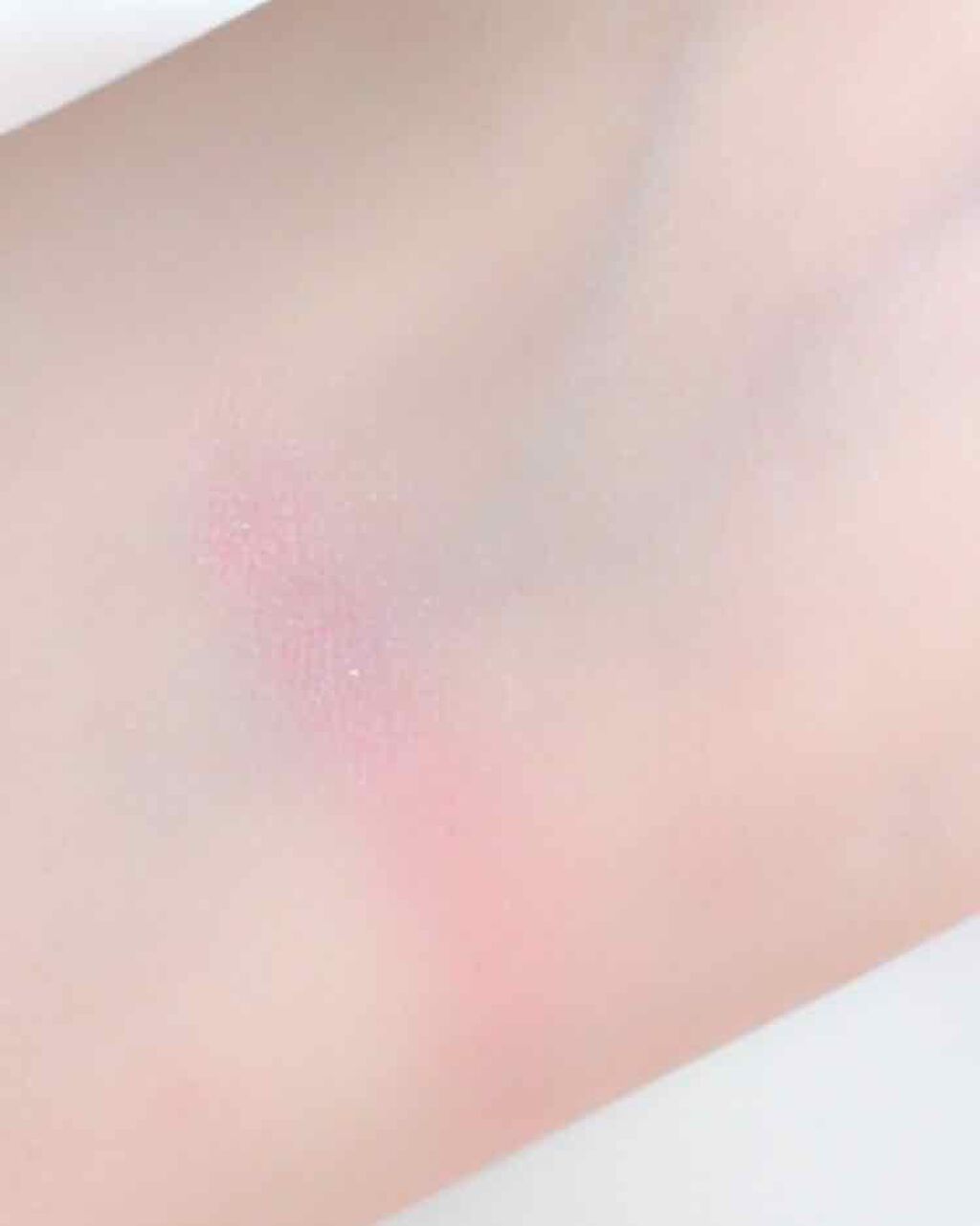 シングルアイシャドウ/マリブビューティー/単色アイシャドウを使ったクチコミ(3枚目)