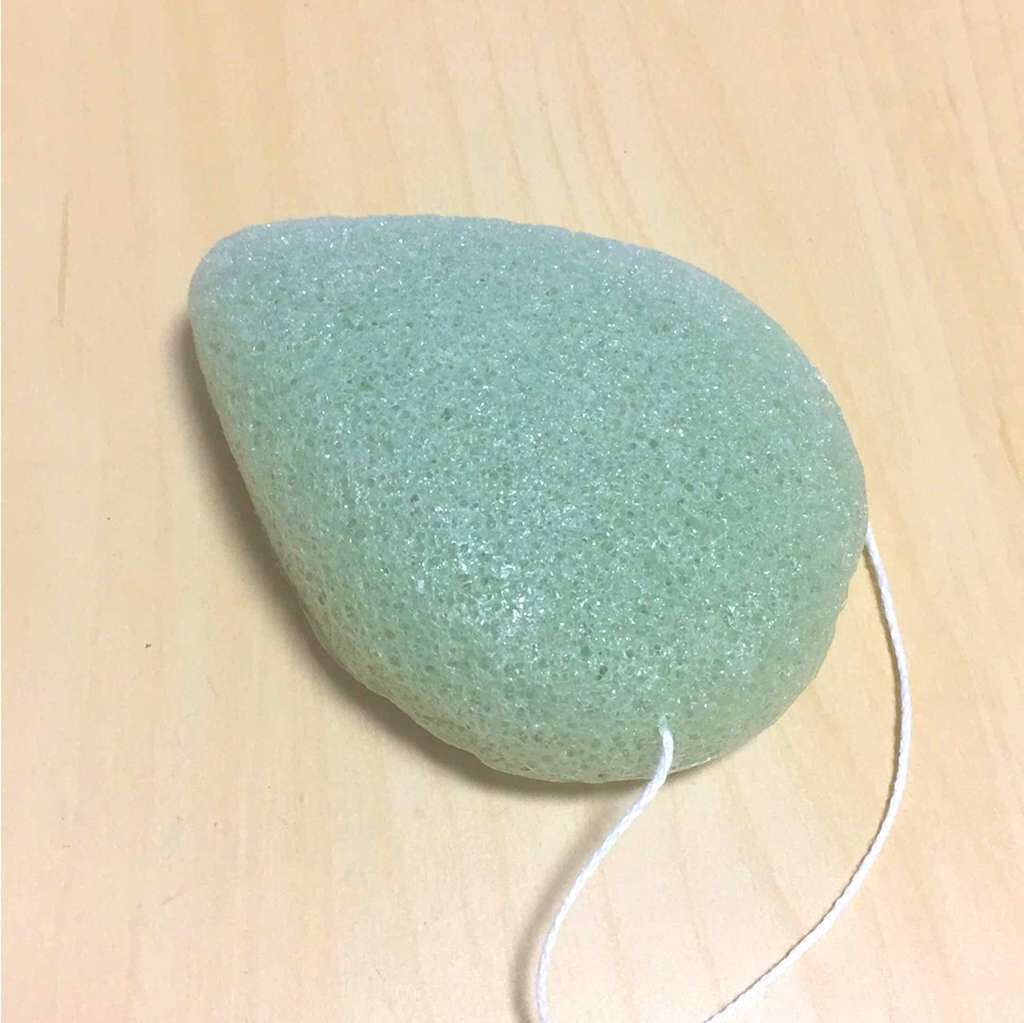 天然こんにゃくパフ/DAISO/その他スキンケアグッズを使ったクチコミ(2枚目)