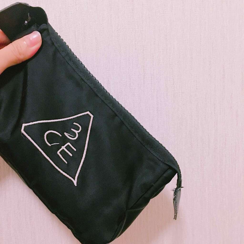 3ce Pouch Small 3ceの口コミ 今使ってるメイクポーチは韓国に行った時st By はるまき 混合肌 代前半 Lips
