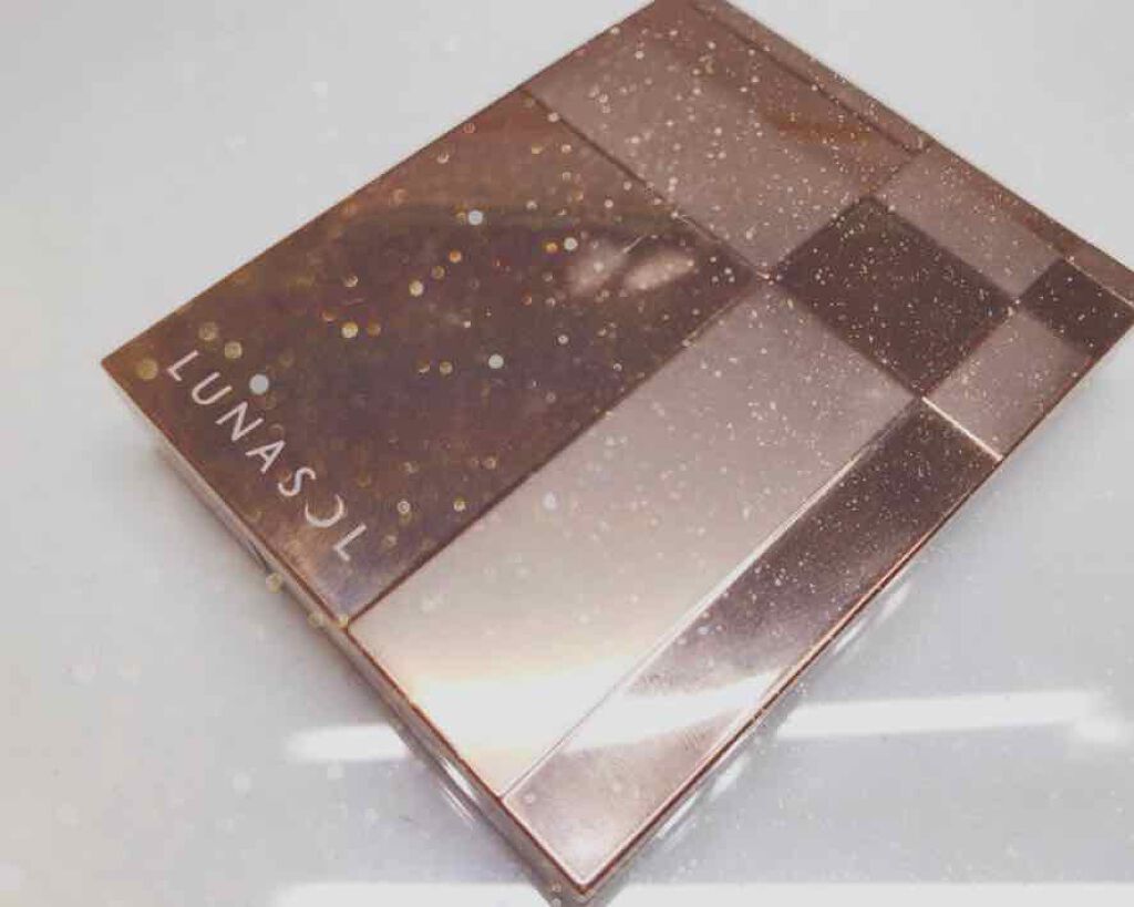 スリーディメンショナルアイズ/LUNASOL/アイシャドウパレットを使ったクチコミ（2枚目）