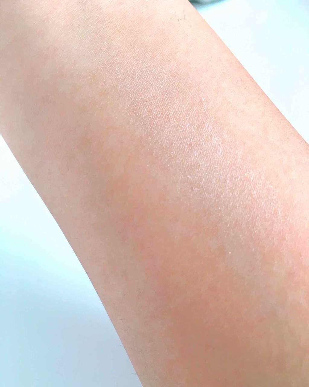 エアリータッチ ポイントビジュ/クラブ/クリームハイライトを使ったクチコミ(3枚目)