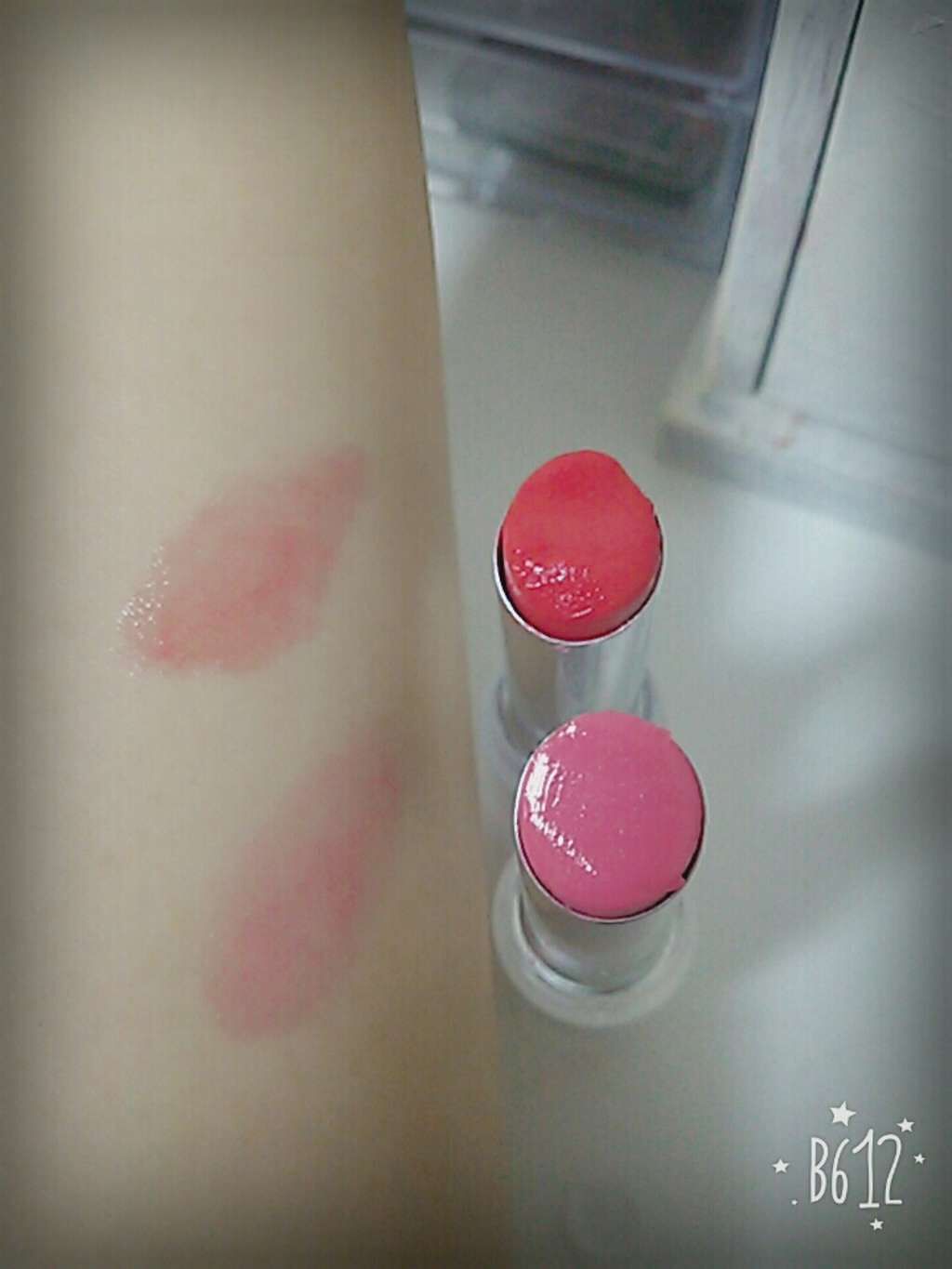 ラスティンググロスリップ/CEZANNE/口紅を使ったクチコミ(2枚目)