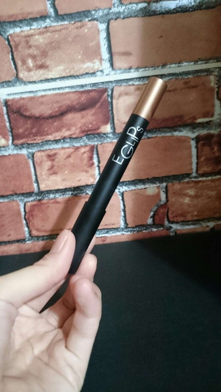 EGLIPS スティックシャドウのクチコミ「☆イーグリップス スティックシャドウ☆
スティック状のシャドーでスルスルとアイシャドウが.....」(1枚目)
