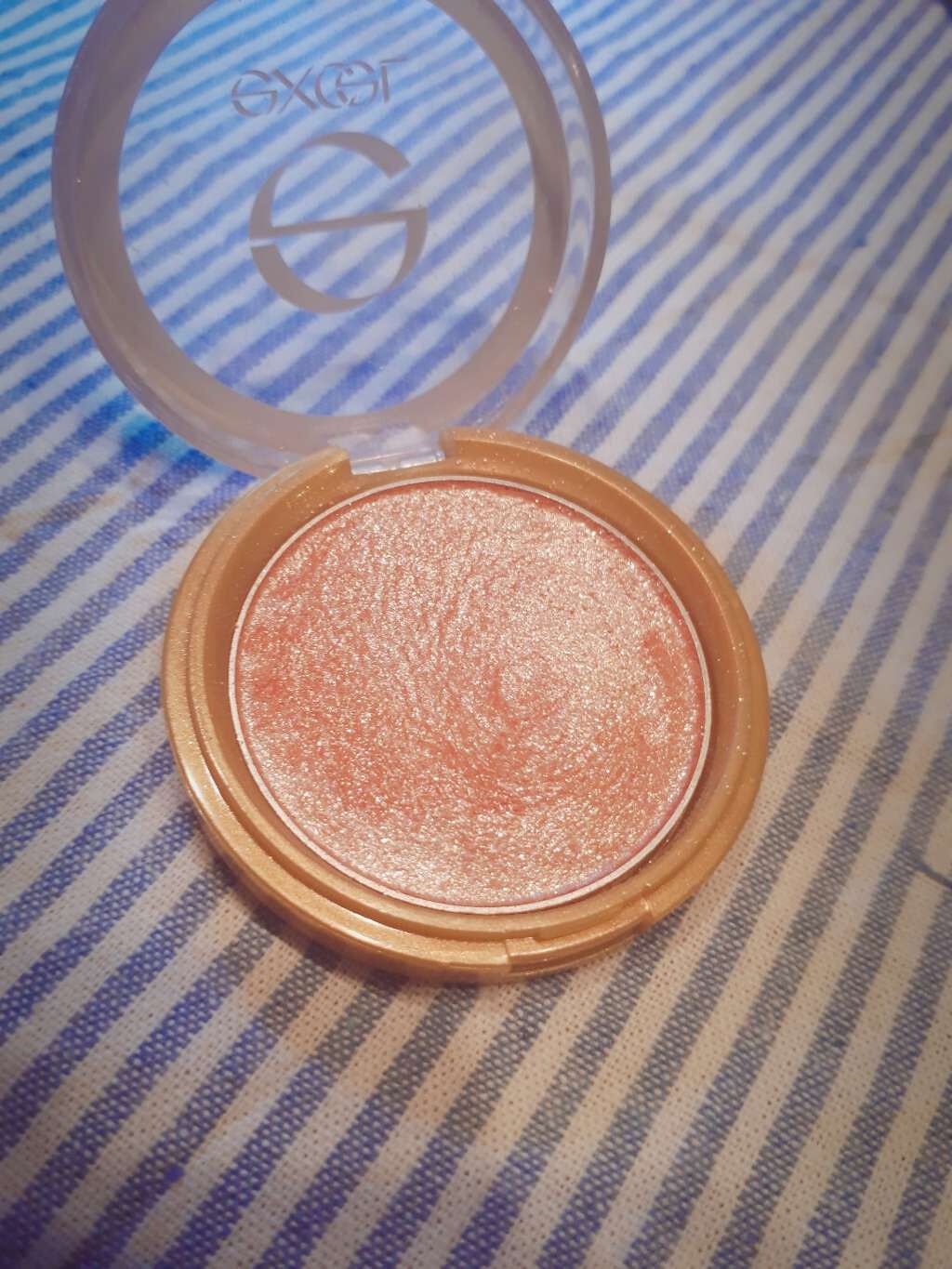 シャイニーシャドウ N/excel/単色アイシャドウを使ったクチコミ(2枚目)