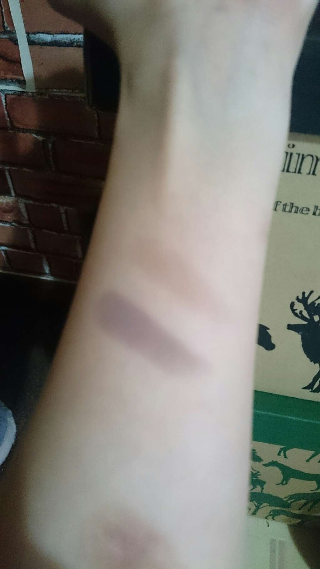 アイシャドー パン/stila/パウダーアイシャドウを使ったクチコミ（2枚目）