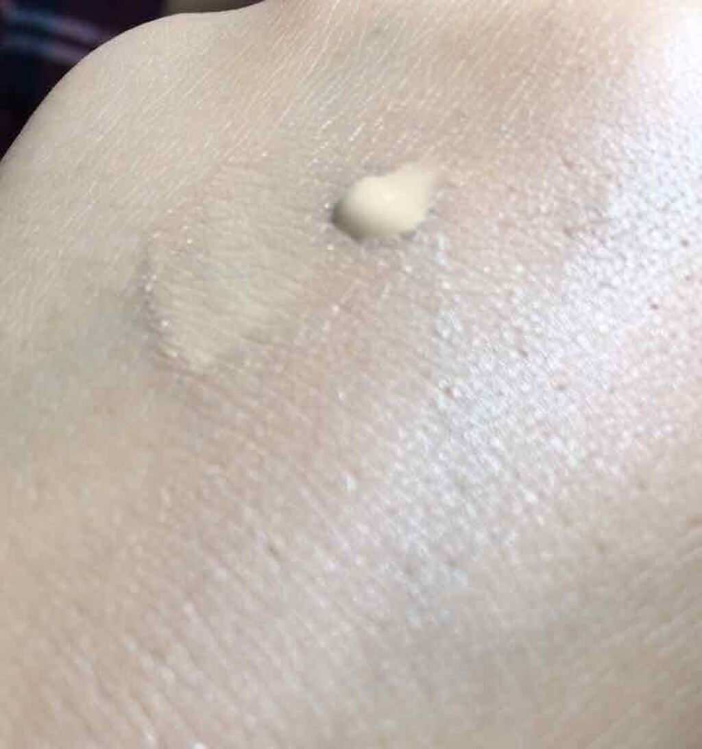 ミネラルCCクリーム EM(エンリッチモイスト)/毛穴パテ職人/CCクリームを使ったクチコミ(3枚目)