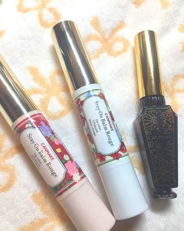 
キャンメイクから秋冬にピッタリのリップを紹介します💄

右から
♥キャンメイクリップティントジャム03
♥キャンメイクステイオンバームルージュT04
♥キャンメイクステイオンバームルージュ09

暗い