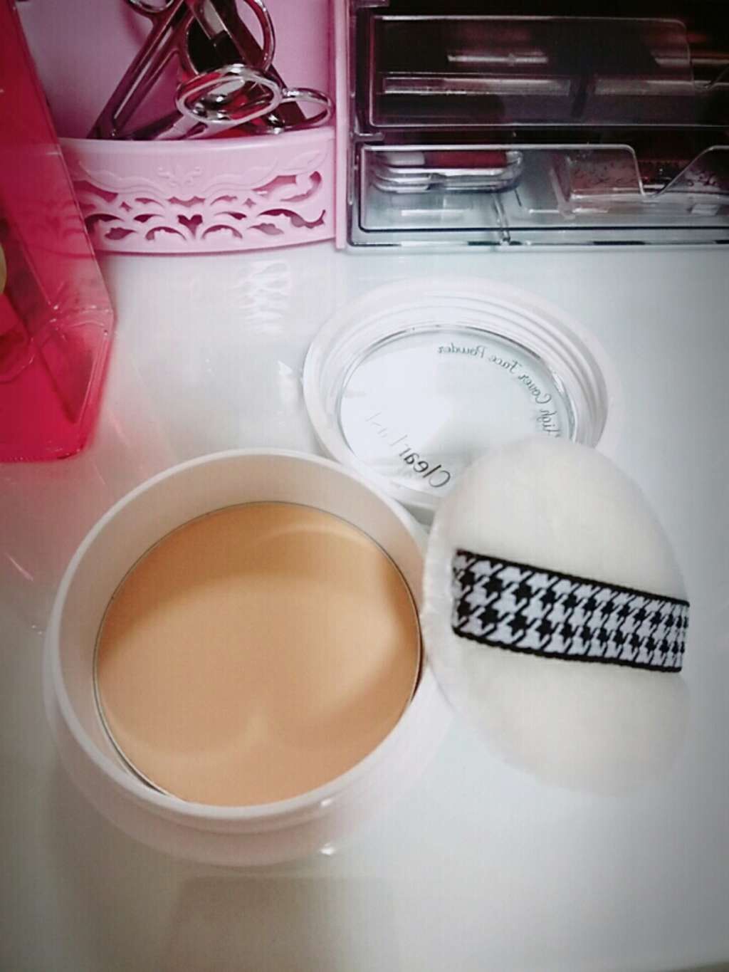 フェイスパウダー 薬用美白オークル /クリアラスト/プレストパウダーを使ったクチコミ(2枚目)