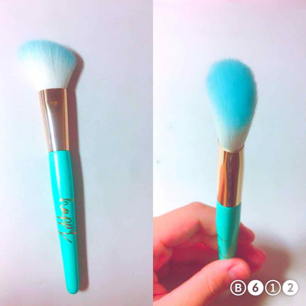 春姫 アイシャドウブラシ/DAISO/メイクブラシを使ったクチコミ（2枚目）