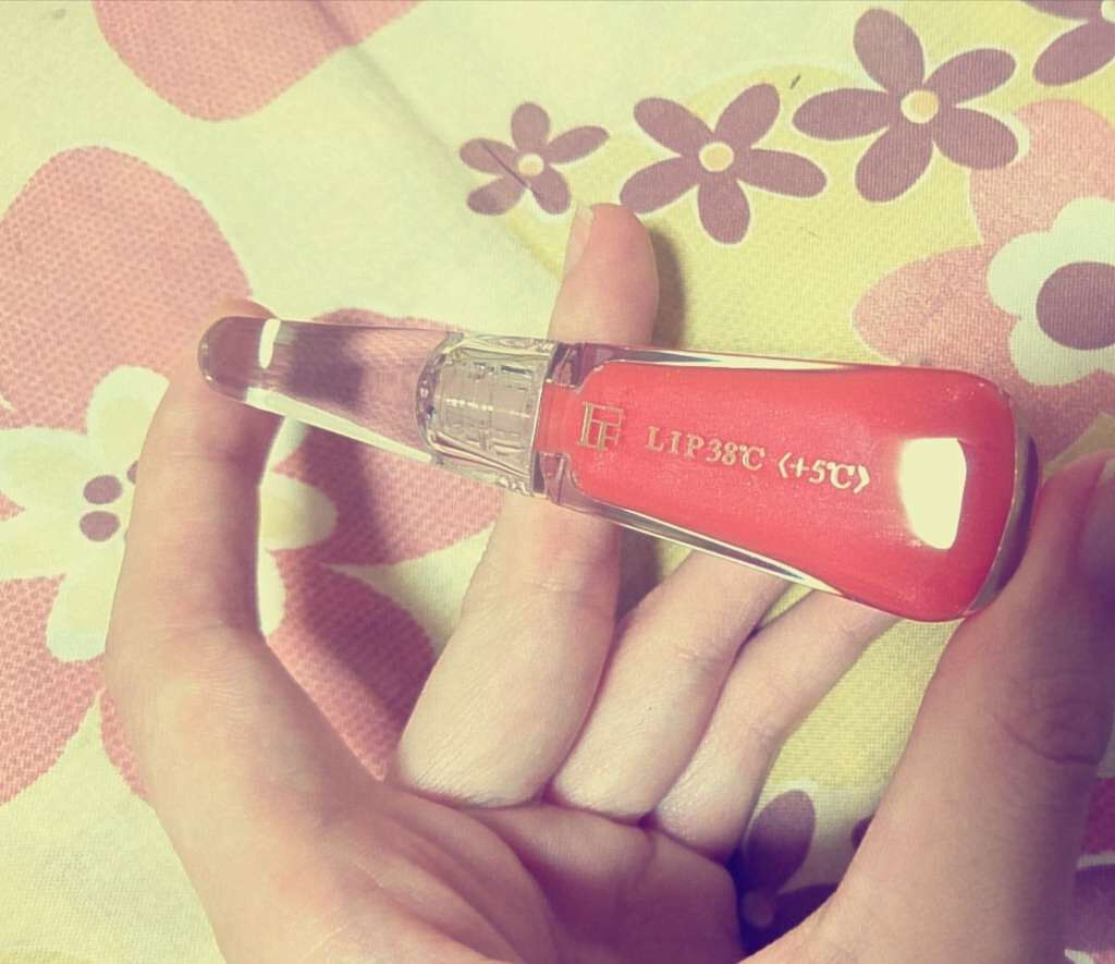 38°C / 99°F リップトリートメント (リップ美容液)/UZU BY FLOWFUSHI/リップケアを使ったクチコミ(2枚目)