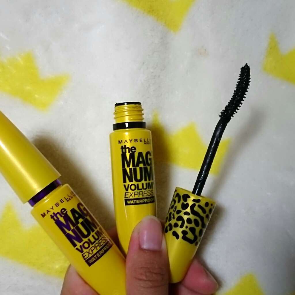 ボリューム エクスプレス マグナム ウォータープルーフ N/MAYBELLINE NEW YORK/マスカラを使ったクチコミ(2枚目)