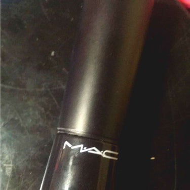 MACのミネラライズ リッチ リップスティック ソーグッド

この色は、ピンクが強めの赤リップです（＾Ｏ＾）☆

塗り方的には、グロスを唇に塗ってから、内側に筆などでちょんちょんヾ(･ω･ヾ)っとしたら