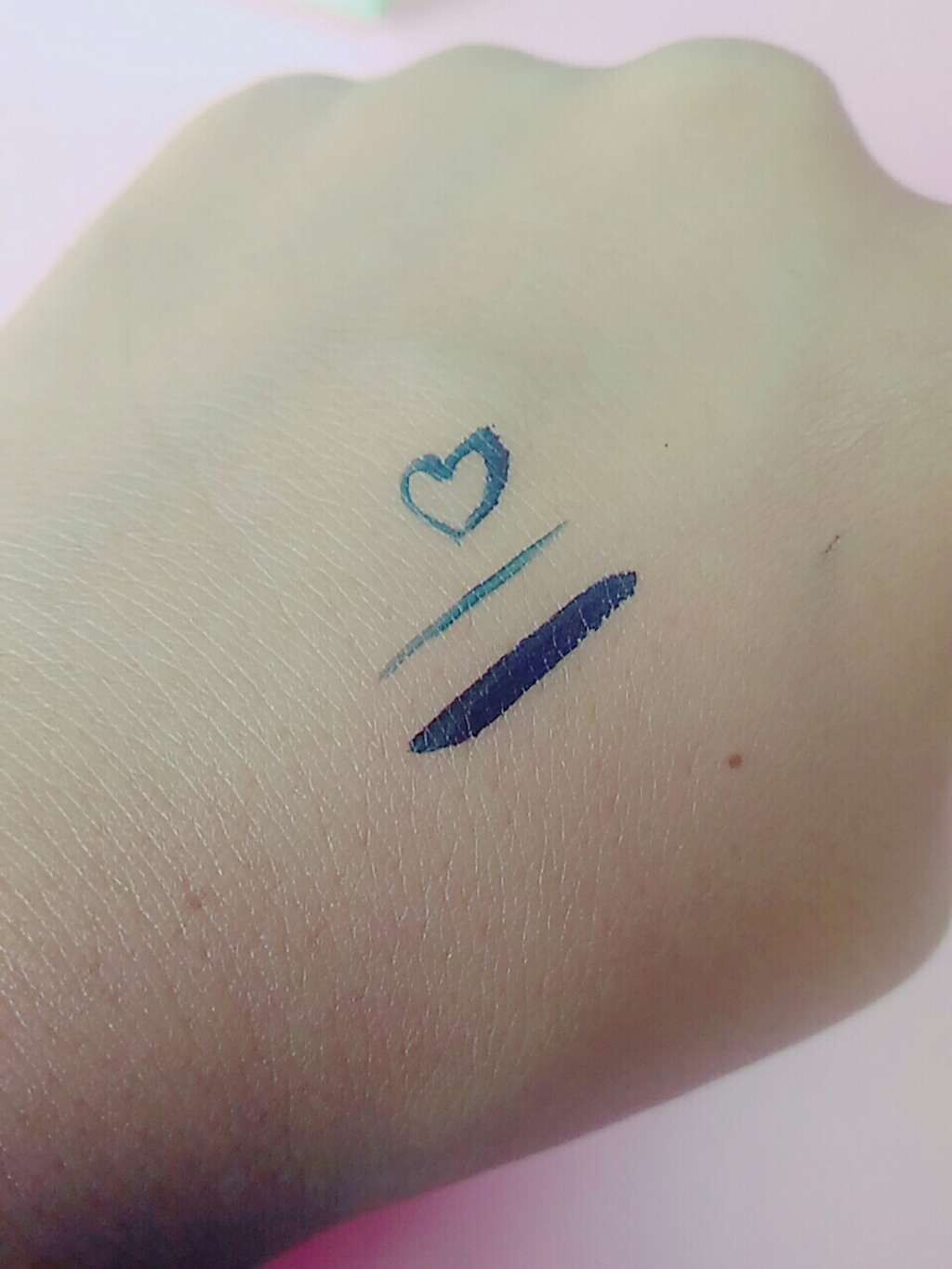 エスポルール カラーアイライナーB/エスポルール/リキッドアイライナーを使ったクチコミ(3枚目)