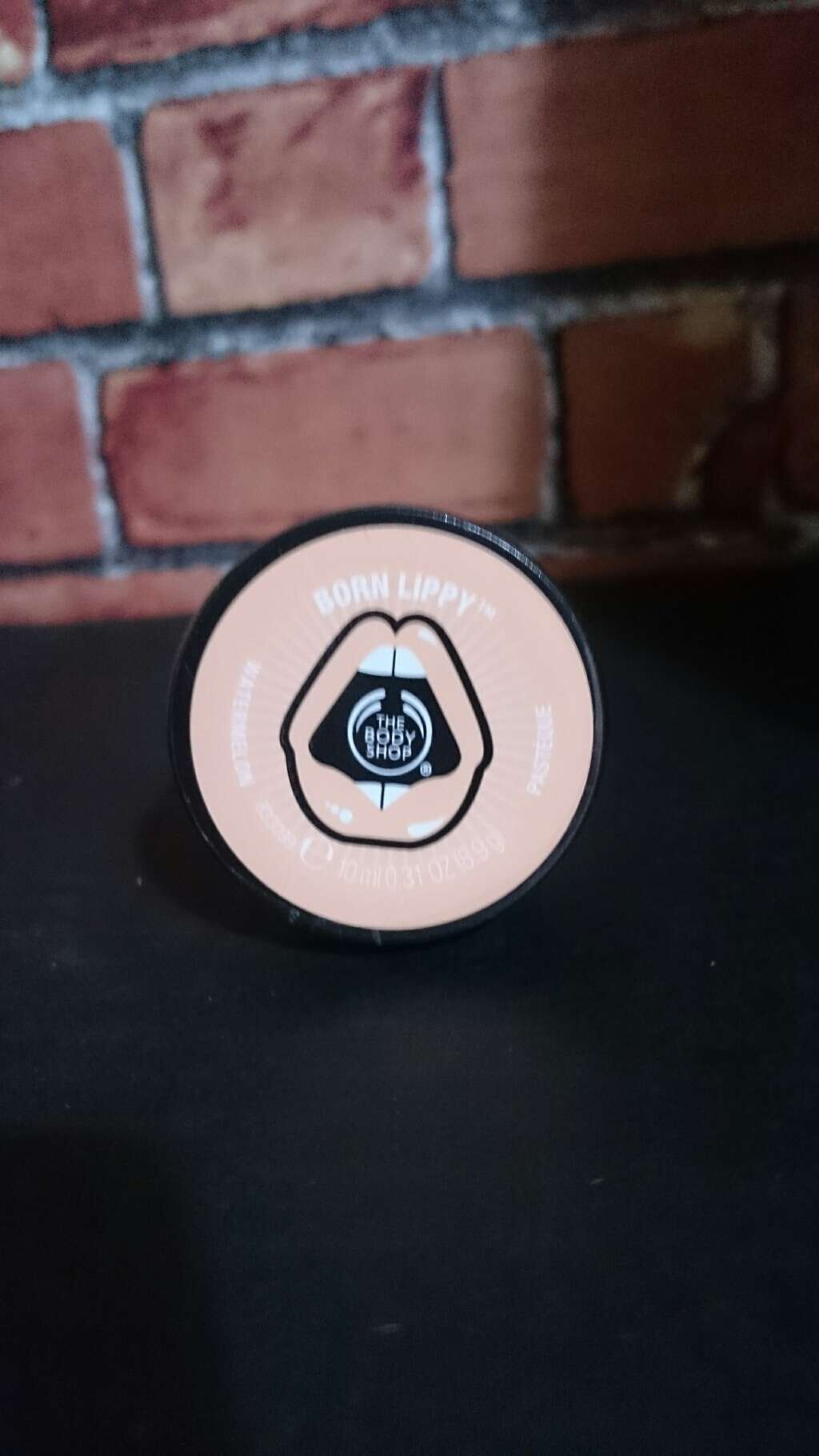 ボーンリッピー リップバーム ストロベリー/THE BODY SHOP/リップバームを使ったクチコミ（1枚目）