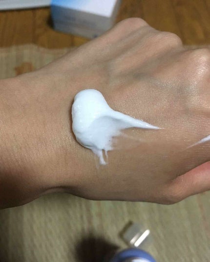 マシュマロケア ボディムース シルキーフラワー/ニベア/ボディローションを使ったクチコミ(2枚目)