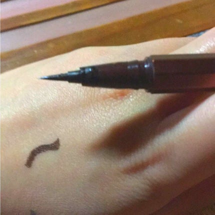 モテライナー リキッド/UZU BY FLOWFUSHI/リキッドアイライナーを使ったクチコミ(1枚目)