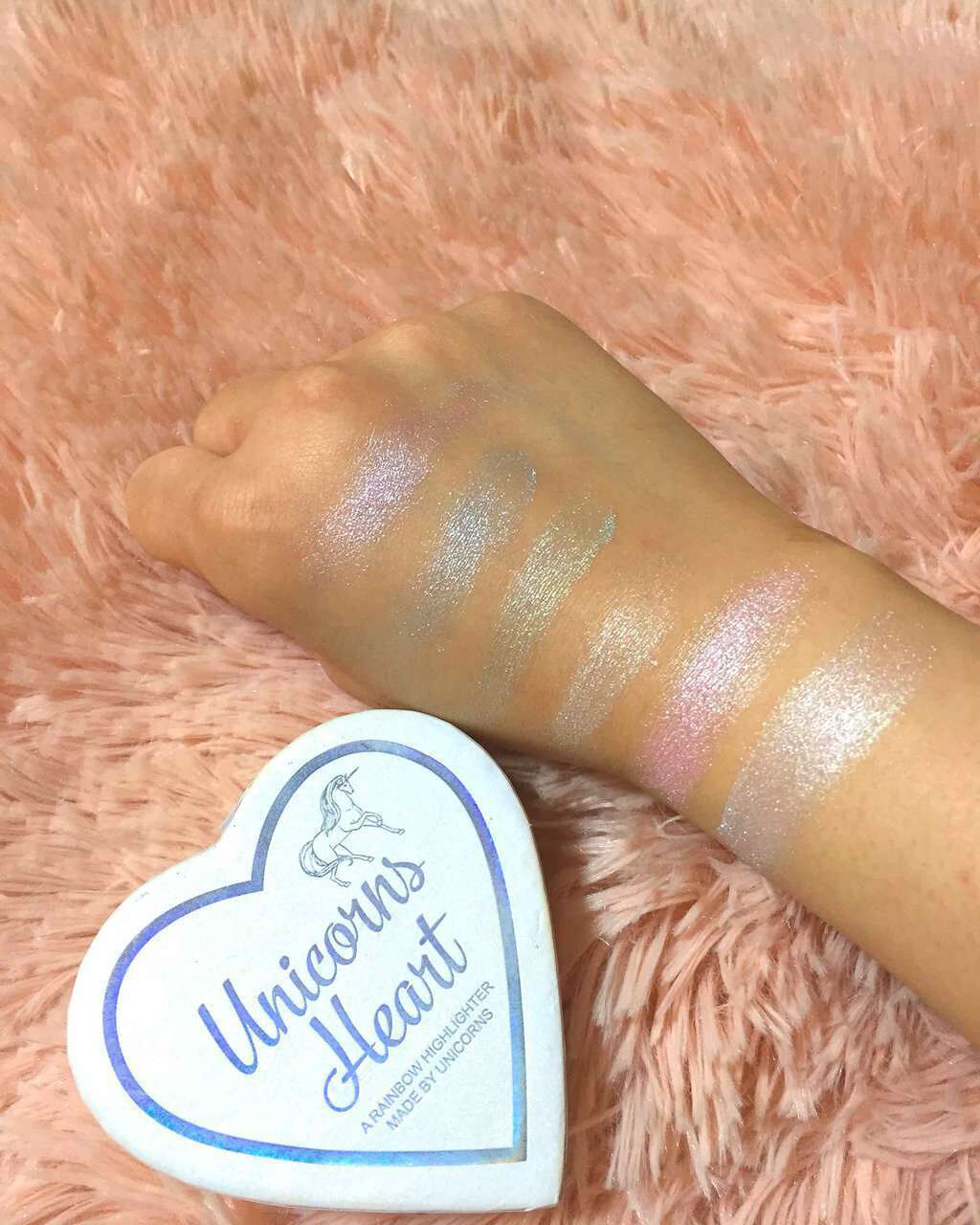 ハートハイライター ユニコーンハート/MAKEUP REVOLUTION/パウダーハイライトを使ったクチコミ(2枚目)