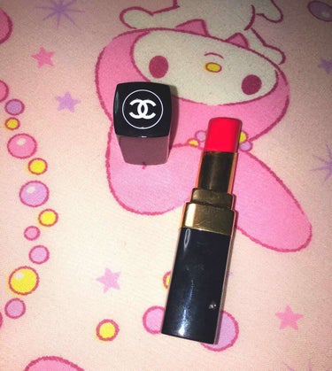 
CHANELの口紅です💄
ROUGE COCO SHINE 91

初めてCHANELで買いました🐼💭
色に一目惚れして即買い😘😘💓

匂いに好き嫌いあると思いますが
発色よくてかわいいです👄👄💓