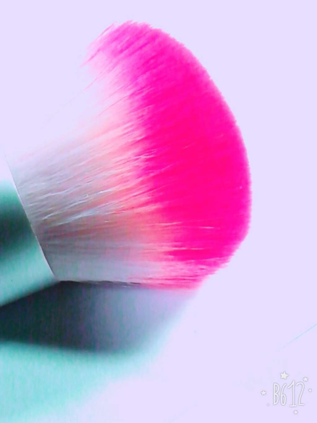 春姫 カブキフェイスブラシ/DAISO/メイクブラシを使ったクチコミ（2枚目）