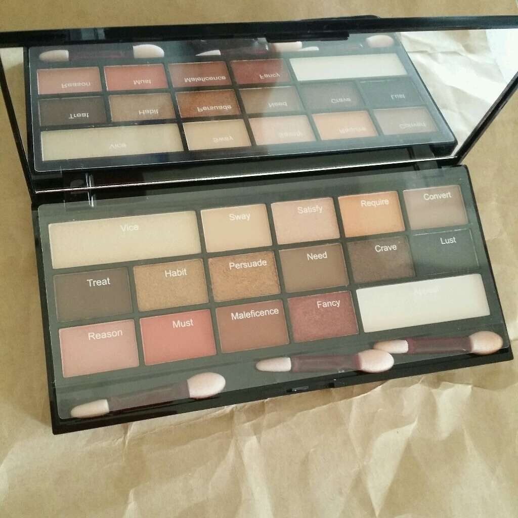 アイラブチョコレート/MAKEUP REVOLUTION/アイシャドウパレットを使ったクチコミ(2枚目)