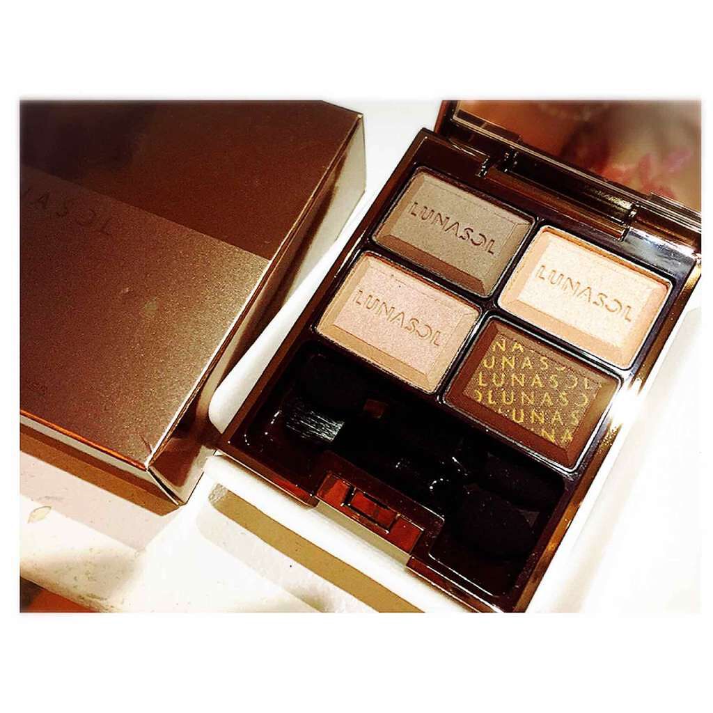 セレクション・ドゥ・ショコラアイズ/LUNASOL/アイシャドウパレットを使ったクチコミ（1枚目）