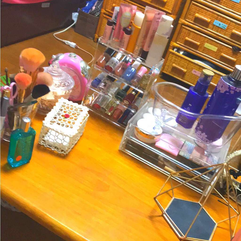 結夏 on LIPS 「初投稿です(*^^*)今回は毎日私がメイクする場所?と、今日買..」(2枚目)