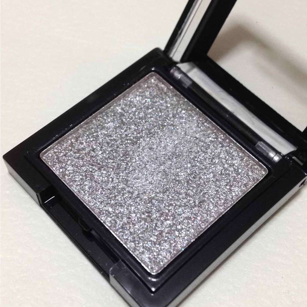 シングルアイシャドウ/マリブビューティー/単色アイシャドウを使ったクチコミ(2枚目)