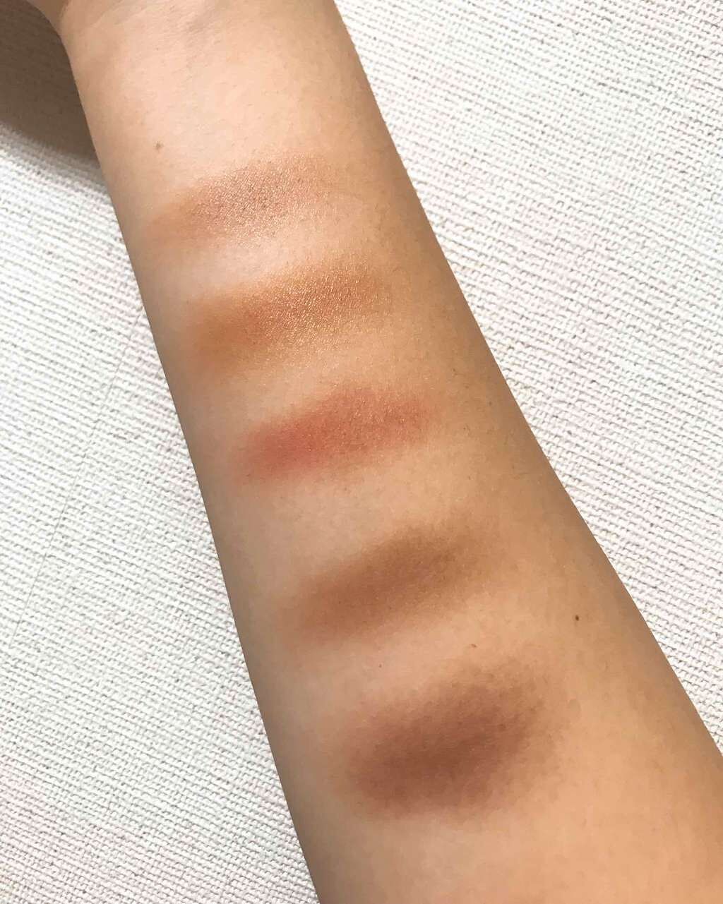 パーフェクトマルチアイズ/キャンメイク/アイシャドウパレットを使ったクチコミ(3枚目)