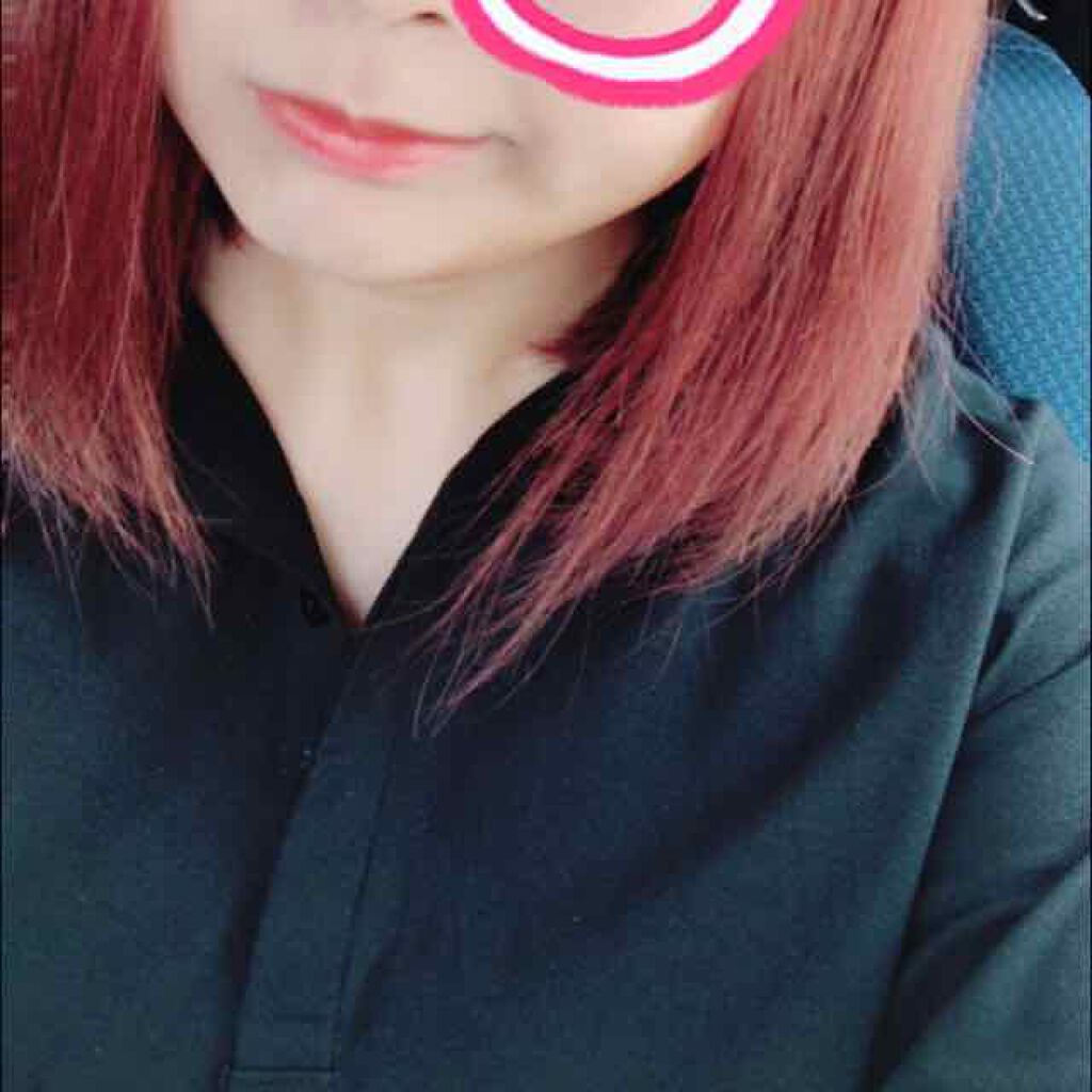 レビューじゃないです！すみません🙇

髪の毛を今までにないくらい赤髪にしたのですが、
髪色に合う眉マスカラが見つかりません…😓😓

染めたはいいものの眉毛のことまでは考えてなかった😱

Google先生で調べたところ、
商品タグ付け