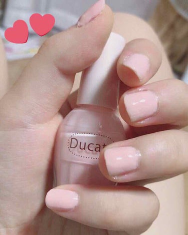 ♥Ducato ナチュラルネイルカラーN 
2 ピンクアイボリー♥

絶妙な色で可愛いです！！
写真は3度塗りしたものになります

ネイルしていないみたいにはさすがに見えませんが
ナチュラルカラーに近い