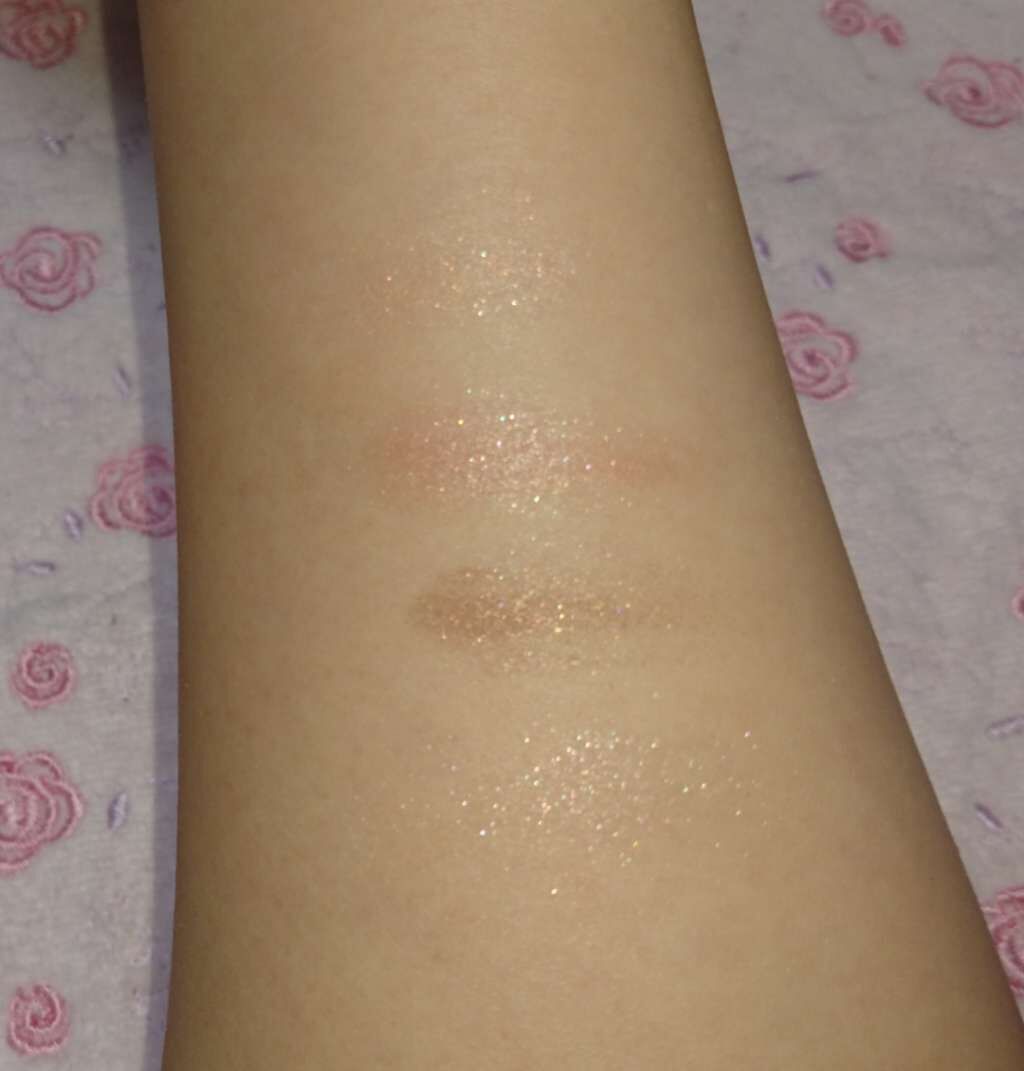 ビッグアイ シャドウ/MAYBELLINE NEW YORK/アイシャドウパレットを使ったクチコミ(2枚目)