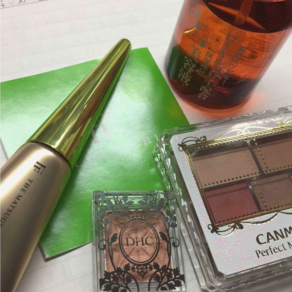 シングルカラー アイシャドウ/DHC/アイシャドウパレットを使ったクチコミ(1枚目)