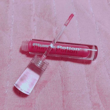 PHYSICIANS FORMULA Plump Potion Needle-Free Plumping Cocktailのクチコミ「アイハーブ
プランプポーション
発色☆☆☆☆
ベタつき☆☆☆
ぷっくり感☆☆☆☆☆

色が濃い.....」（2枚目）