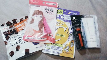 購入品...💗
ドラッグストアでの購入品です！

今回は気になったものを買ってきました！
前髪カーラーは話題になっていたので買ってみたのですが、、私は髪の毛がストレートであまりコテなどで巻いてもすぐ取れ