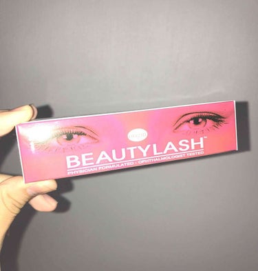 BEAUTY LASH(ビューティーラッシュ)というまつげ美容液です！
通常版と復刻版があり、こちらは復刻版です。
（母が使用した感想がよかったので☆4です）

⚠️私はまだ使ってません

母が以前使っ