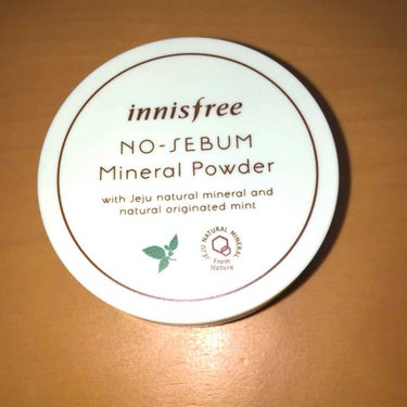 \  韓国コスメ🇰🇷❤️  /

商品名 ⇒ innisfree 
                セバムコントロールミネラルパウダー

- 長時間ﾃｶﾘを抑えてくれる
- 白浮きしない
- とにかく安