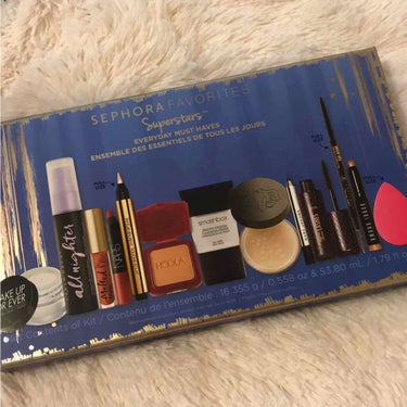 SEPHORA FAVORITE 😍❤️ 購入品第2🌟🌟🌟
2017年のセフォラの人気商品が詰まったセットがやっとでたのでさっそくゲットしました❤️❤️❤️
(ちなみに3つ買てそれぞれ投稿してるので他も